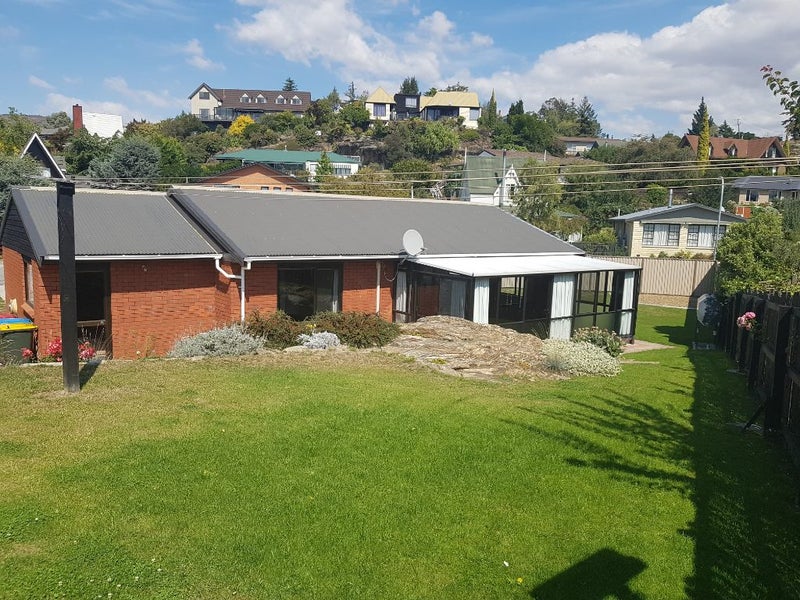 4 O'Neill Crescent, Bridge Hill, Alexandra - Carousel 1