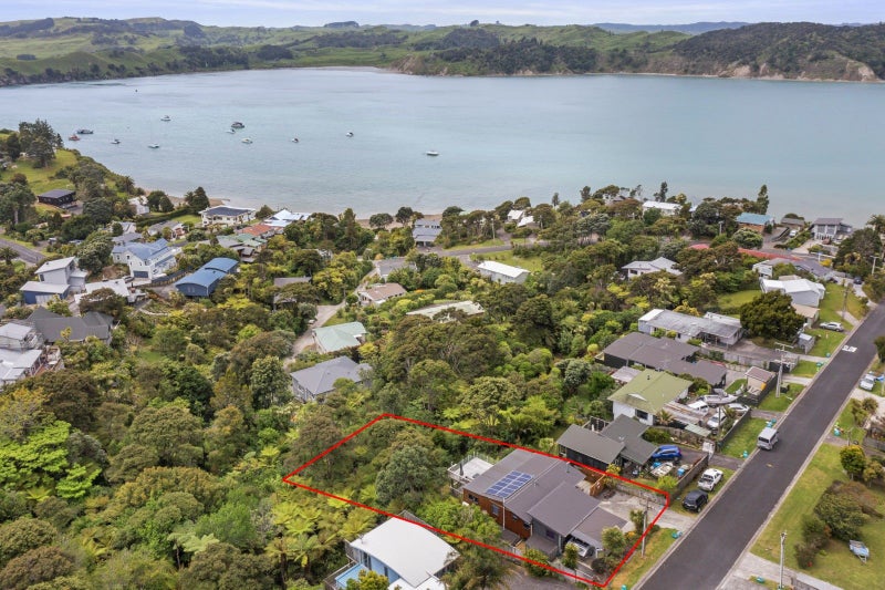 8 Bay View Road, Raglan, Raglan - Carousel 35
