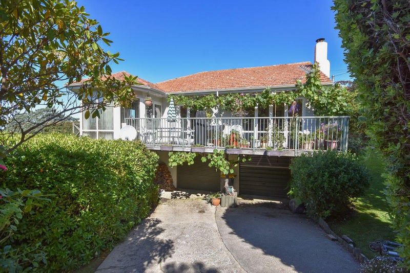 63 Oakwood Avenue, Maryhill, Dunedin - Carousel 1