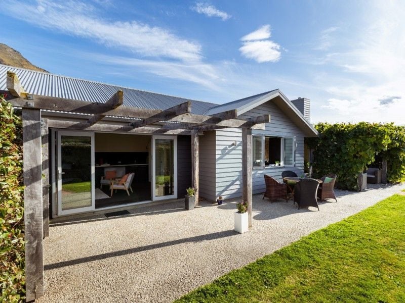 4 McIvor Lane, Lake Hayes, Queenstown - Carousel 2
