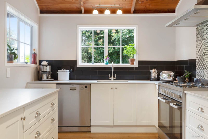 1/15 Paramu Avenue, Birkdale, Auckland - Carousel 2