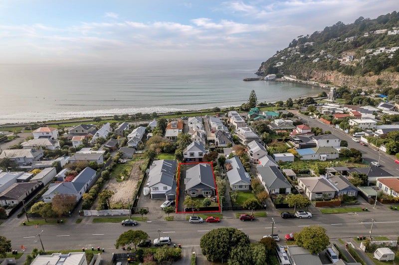 121 Nayland Street, Sumner, Christchurch - Carousel 21