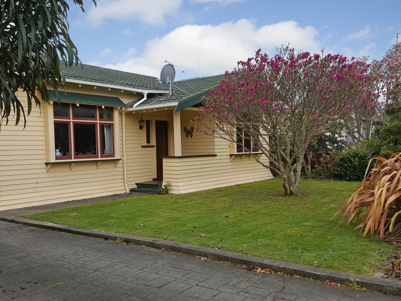 7 Manson Street, Terrace End, Palmerston North - Carousel 2