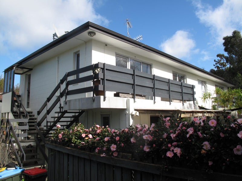 4/19 Finch Street, Western Springs, Auckland - Carousel 1