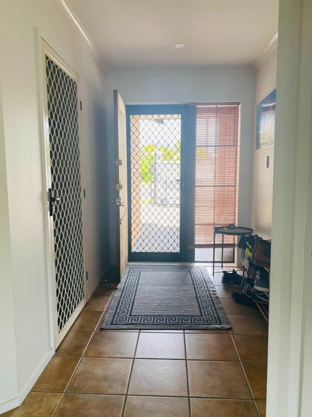 7 Ponderosa Drive, Oteha, Auckland - Carousel 2