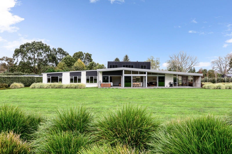 13 Kew Place, Tamahere - Carousel 1