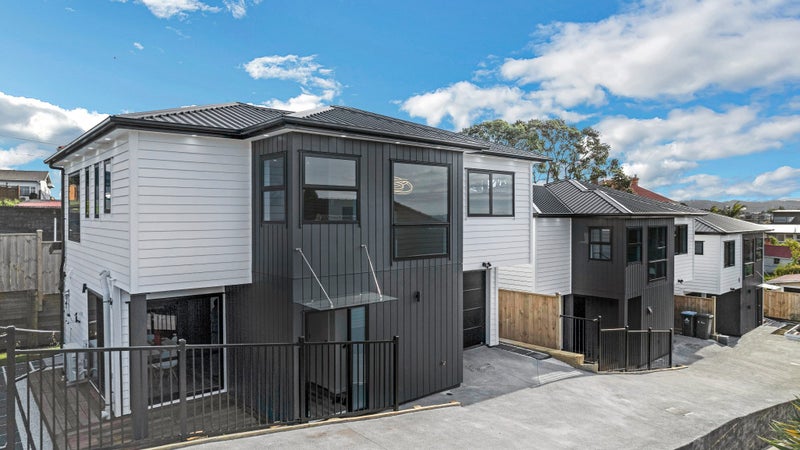 4B McFadzean Drive, Blockhouse Bay, Auckland - Carousel 1