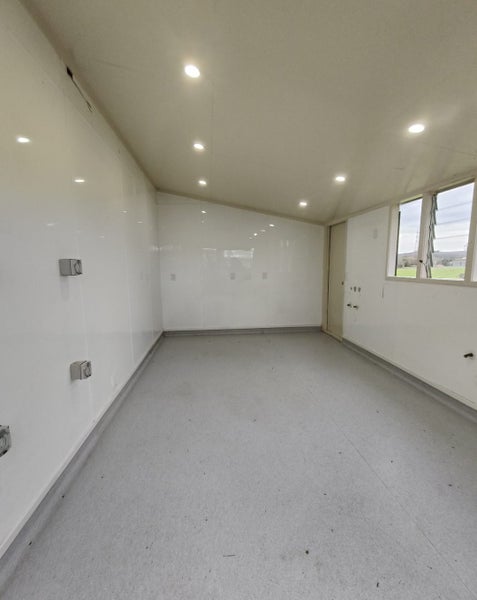 44 Park Lane, Runciman, Drury - Carousel 15