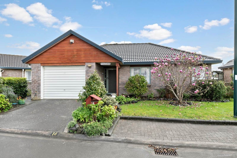 14 Palm Lane, Red Beach, Whangaparāoa - Carousel 1