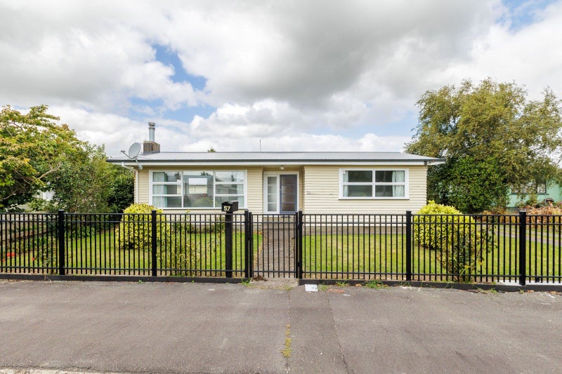 57 Sedcole Street, Pahiatua - Carousel 33