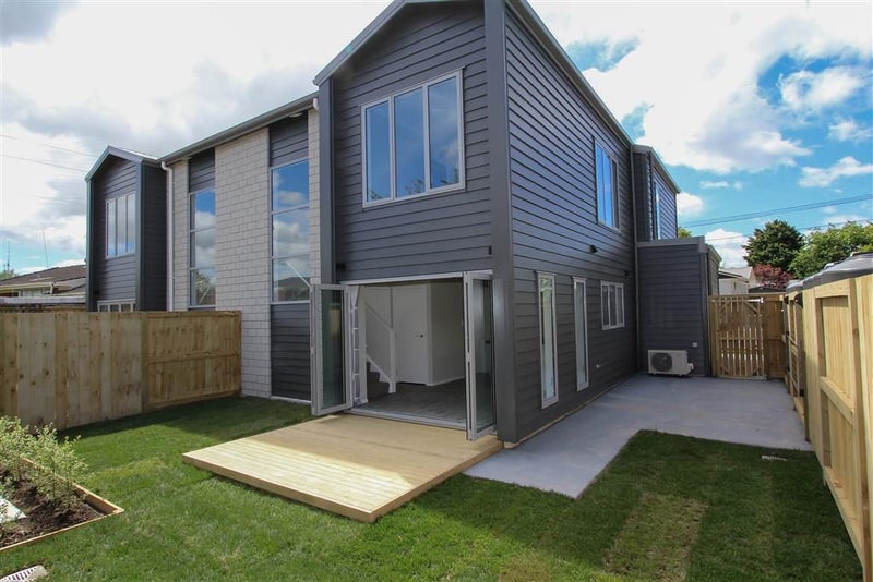27A Southsea Crescent, Silverdale, Hamilton - Carousel 1