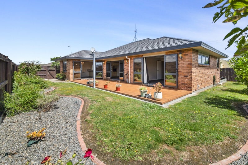 1 Daniel Place, Kelvin Grove, Palmerston North - Carousel 16