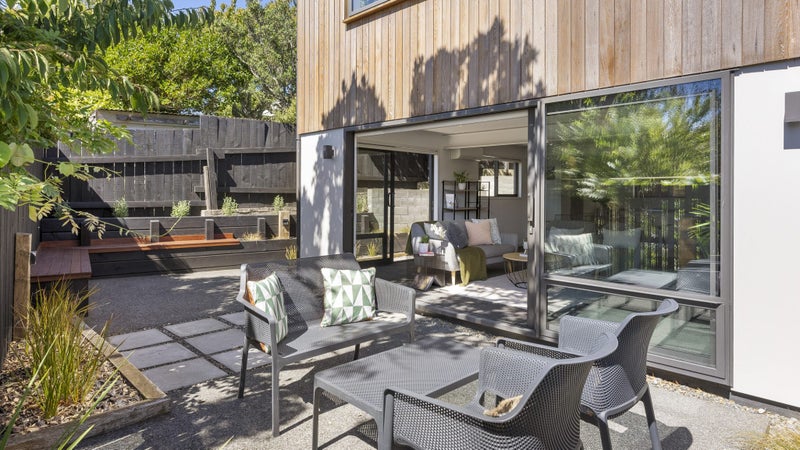 43B Mandalay Terrace, Khandallah, Wellington - Carousel 1