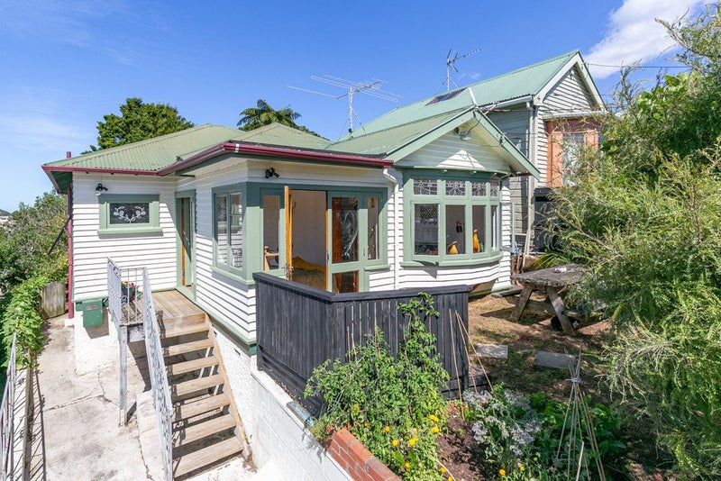 89 Britomart Street, Berhampore, Wellington - Carousel 1