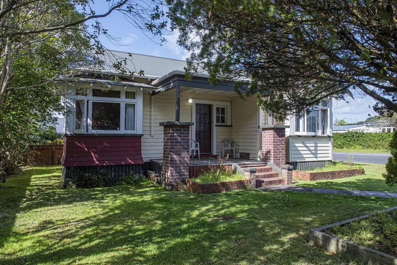 11 Dinniss Avenue, Regent, Whangarei - Carousel 24