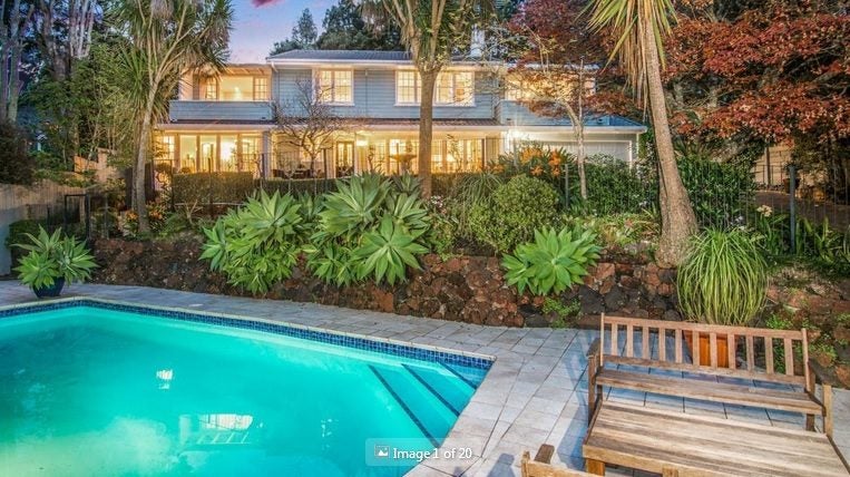 27 Fern Road, ST HELIERS, AUCKLAND - Carousel 2