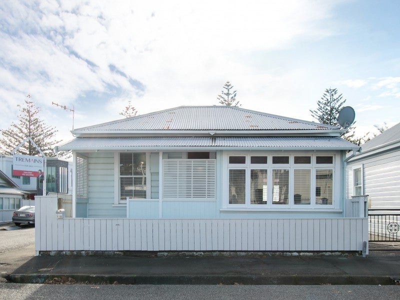 120 Waghorne Street, Ahuriri, Napier - Carousel 1