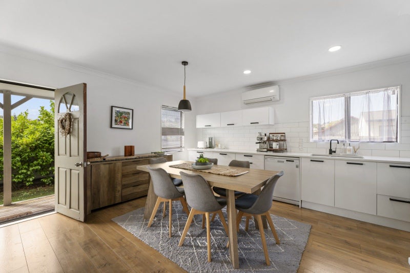 19 Solomon Street, Brookfield, Tauranga - Carousel 1