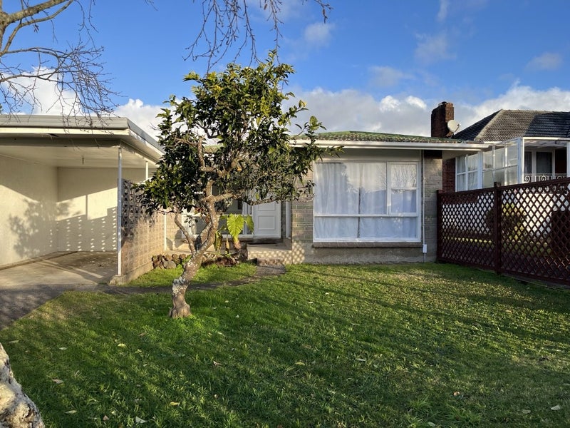 1/20 Springleigh Avenue, Mount Albert, Auckland - Carousel 1