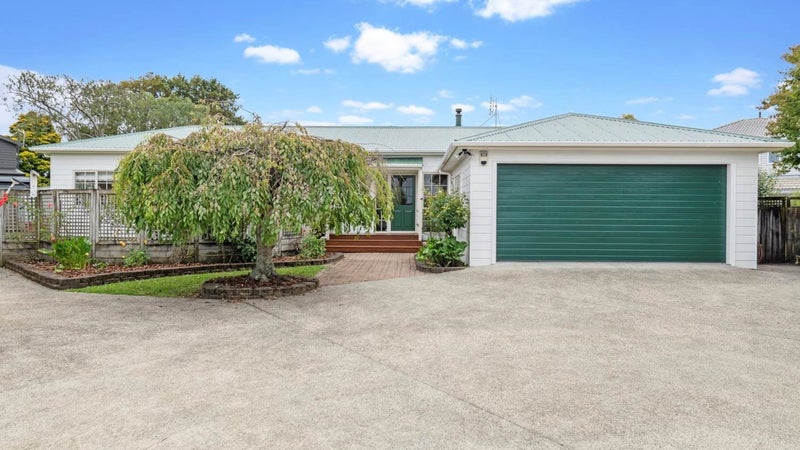 26 Aristoy Close, Conifer Grove, Takanini - Carousel 1