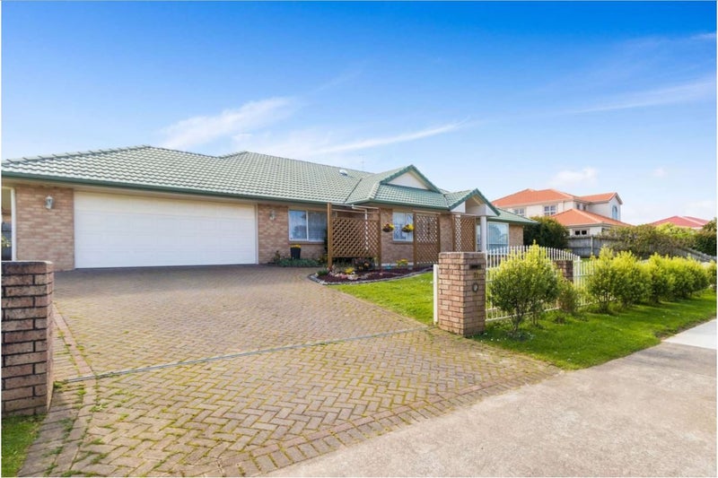 71 Santa Ana Drive, Dannemora, Auckland - Carousel 1