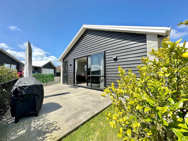 10 Simms Close, Pyes Pa, Tauranga - Carousel 2