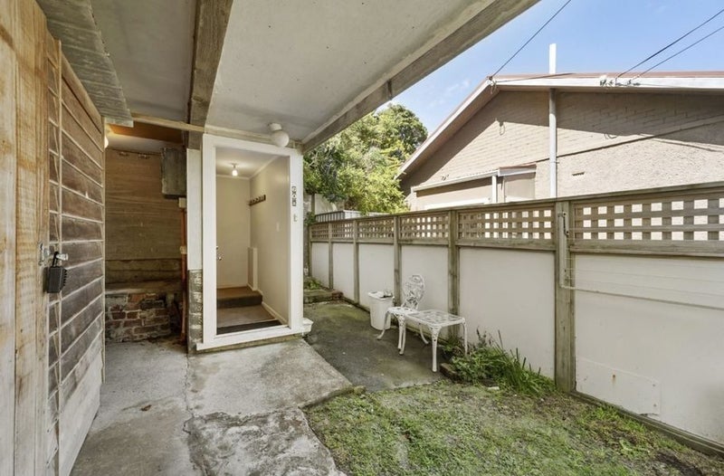 60A Ira Street, Miramar, Wellington - Carousel 2