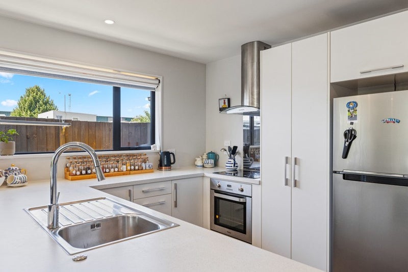 19C Walpole Street, Waltham, Christchurch - Carousel 1