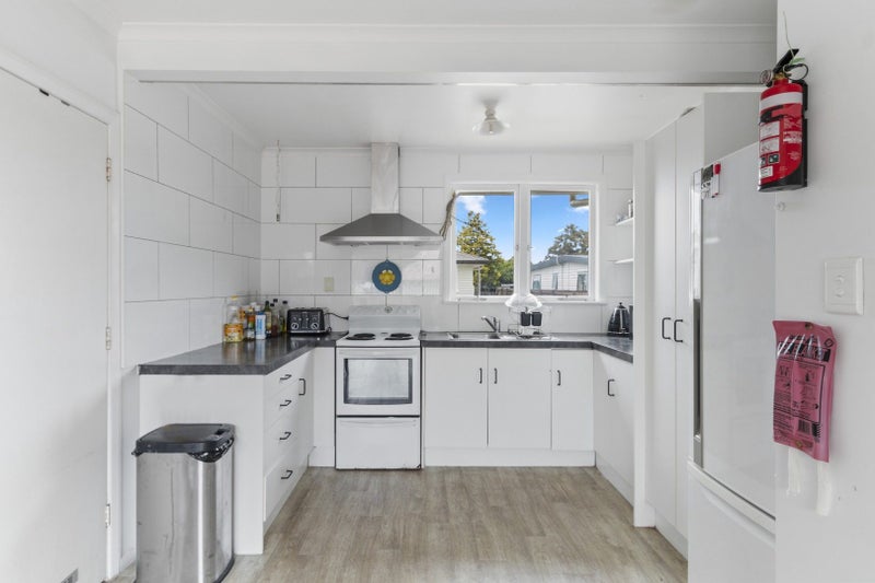 3A Butler Place, Fairfield, Hamilton - Carousel 2