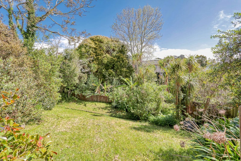 2/18 Tiri View Place, Waiake, Auckland - Carousel 19