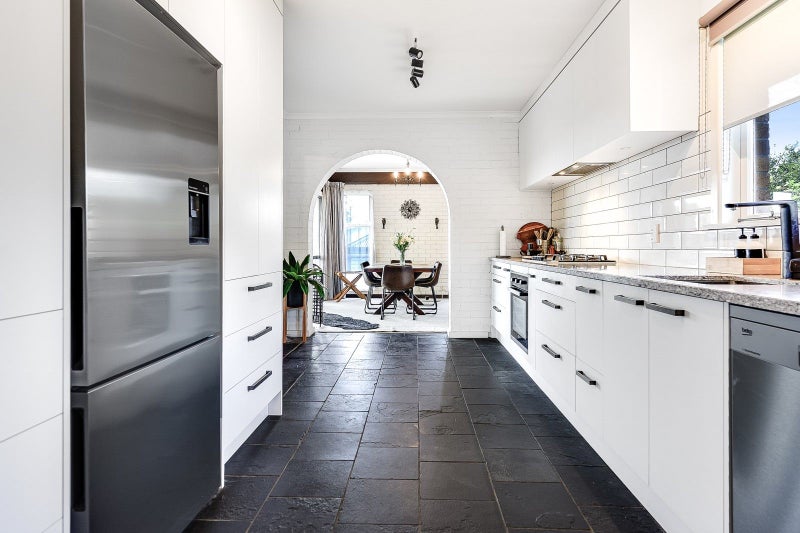 86 Flynn Road, Hillcrest, Hamilton - Carousel 1