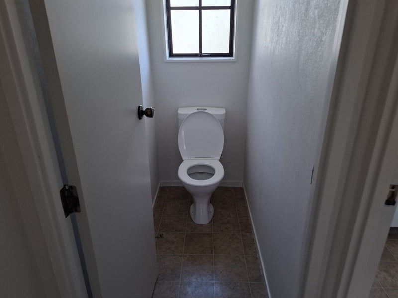 15 Endeavour Avenue, Flagstaff, Hamilton - Carousel 13