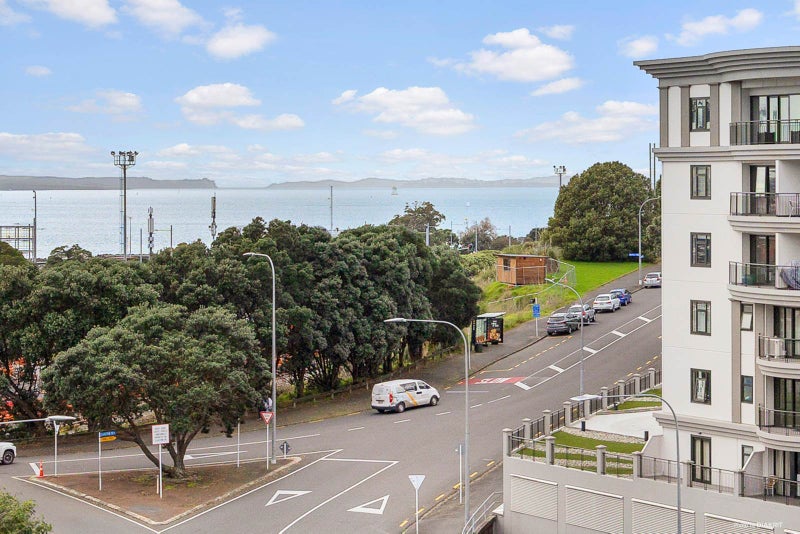 707/86 The Strand, Auckland Central, Auckland - Carousel 1