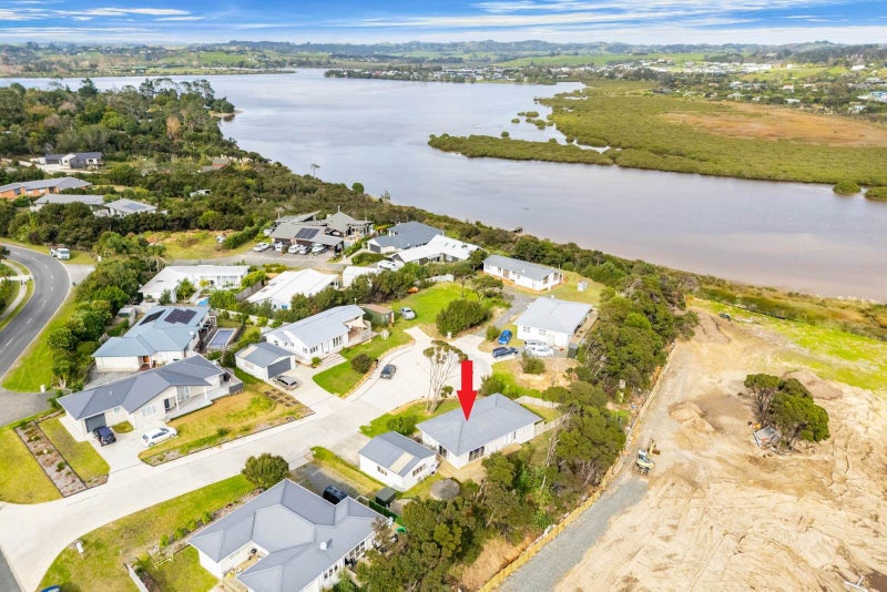 16 Estuary Drive, Mangawhai Heads, Mangawhai - Carousel 2