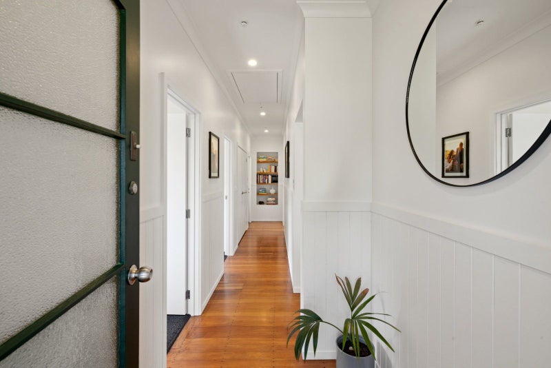 48 Galway Avenue, Hamilton East, Hamilton - Carousel 2