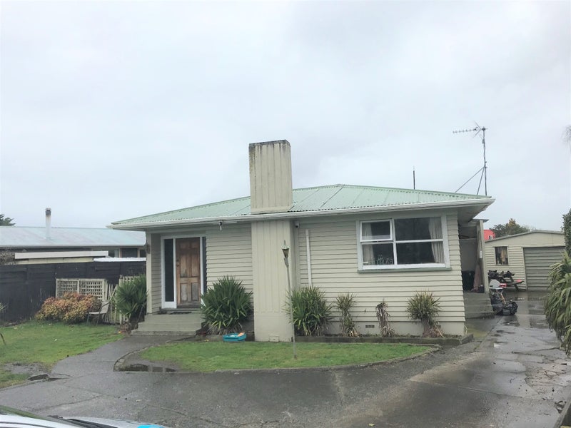 91 Collins Road, Melville, Hamilton - Carousel 1