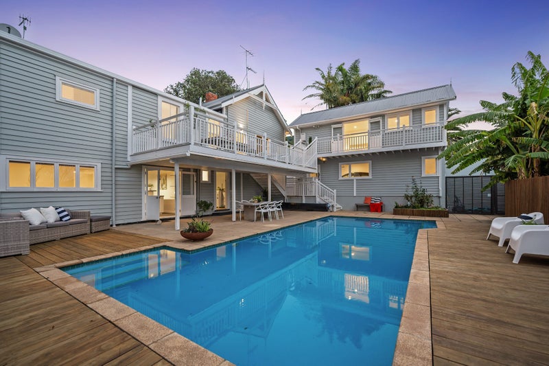 30 Maritime Terrace, Birkenhead, Auckland - Carousel 2