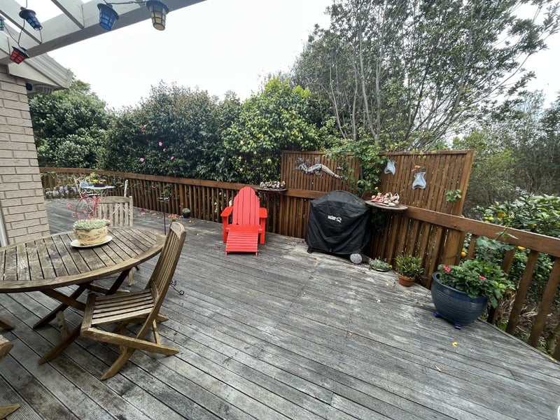 9 Mariners Way, Whitby, Porirua - Carousel 24