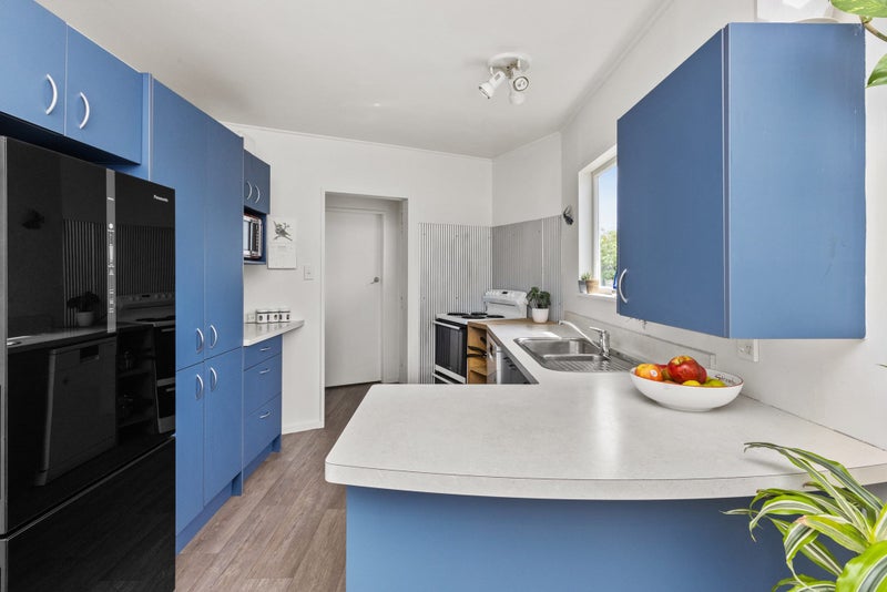 7 Barnett Place, Pirimai, Napier - Carousel 2