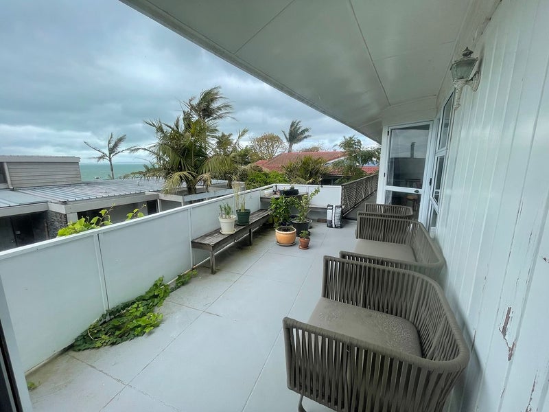 2/142 Clovelly Road, Bucklands Beach, Auckland - Carousel 1