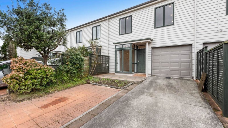 50/1 Ambrico Place, New Lynn, Auckland - Carousel 1