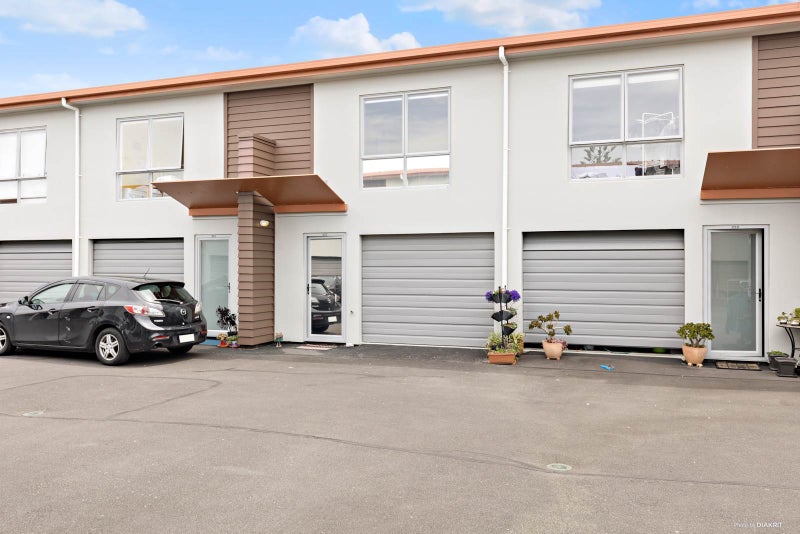 223/287 Onehunga Mall, Onehunga, Auckland - Carousel 1