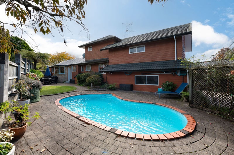 37 Amanda Avenue, Dinsdale, Hamilton - Carousel 2