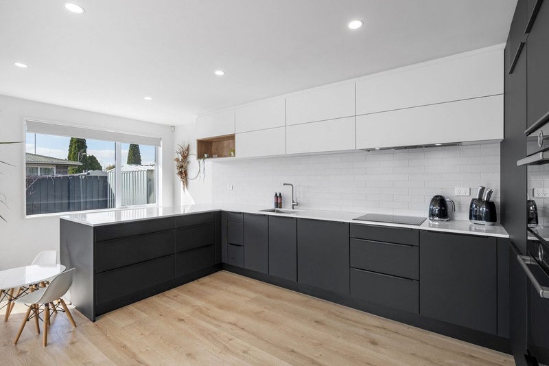 1/13 Neill Street, Hornby, Christchurch - Carousel 2