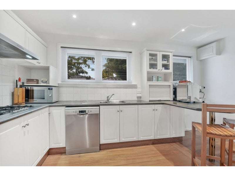 5 Hawkswood Place, Avonhead, Christchurch - Carousel 2