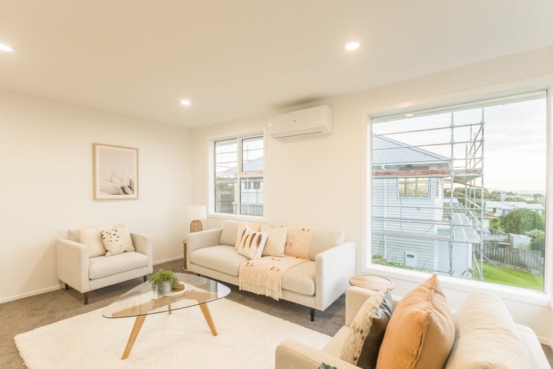 6 Piko Street, Titahi Bay, Porirua - Carousel 2