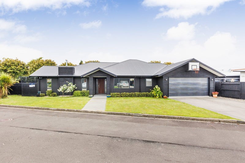 5 D'Urville Place, Kelvin Grove, Palmerston North - Carousel 2