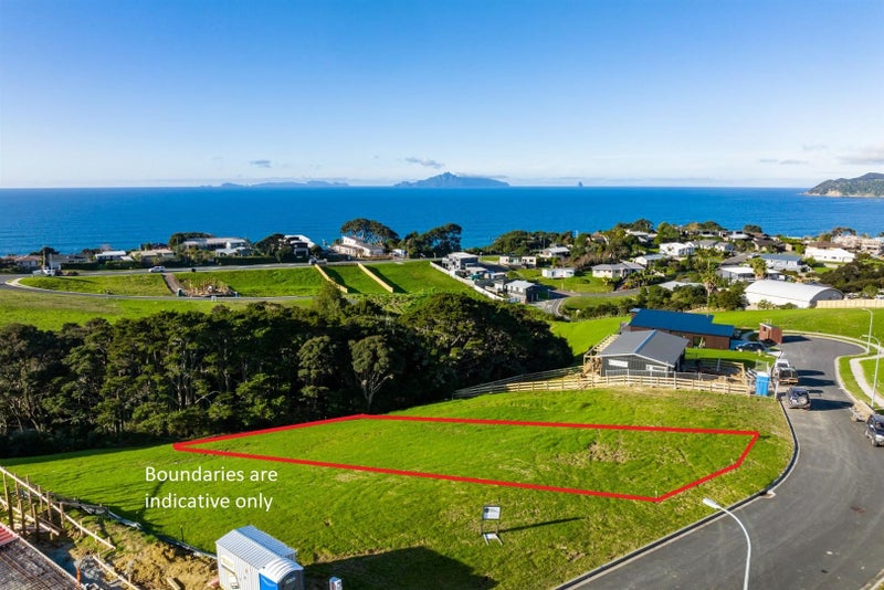 5 Starlight Place, Langs Beach, Waipu - Carousel 1