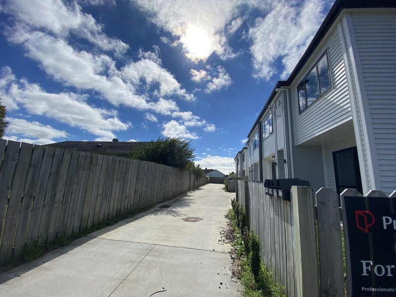 11A Wimpey Street, Mangere, Auckland - Carousel 14