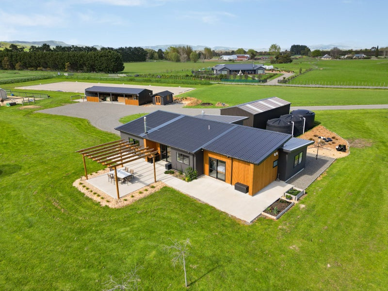 51 Manukawiri Way, Greytown - Carousel 1